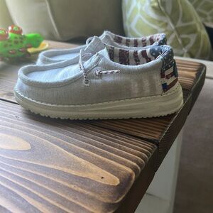 Hey Dude Youth Wally Americana.